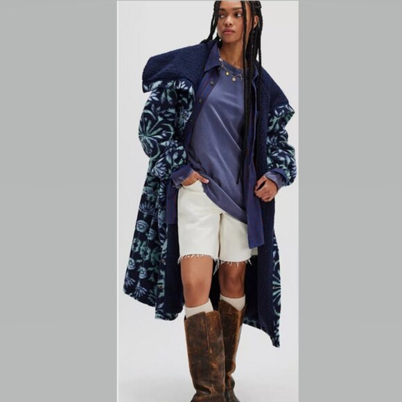 Free People This Love Cardi in Navy Night Sky Combo Size L NWT - Picture 2 of 3